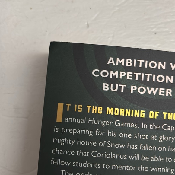 Hunger Games Trilogy Book BN - Picture 4 of 5